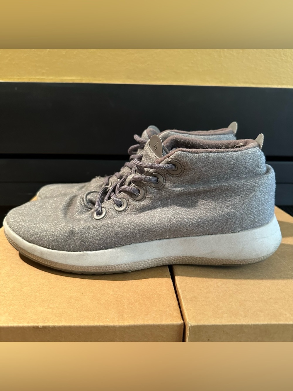 Allbirds Men’s Gray Knit Lace-Up High-Top Sneakers